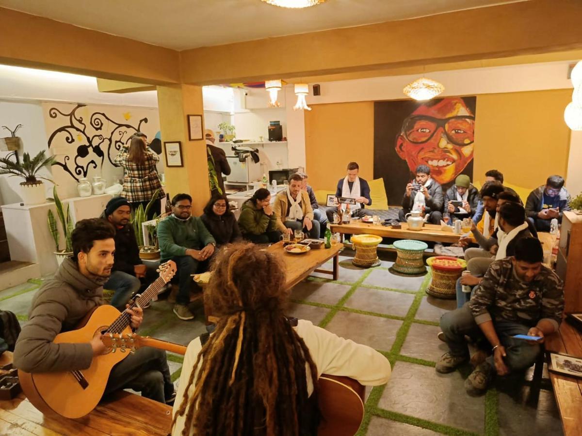גנגטוק Mellow Fellow Hostel מראה חיצוני תמונה