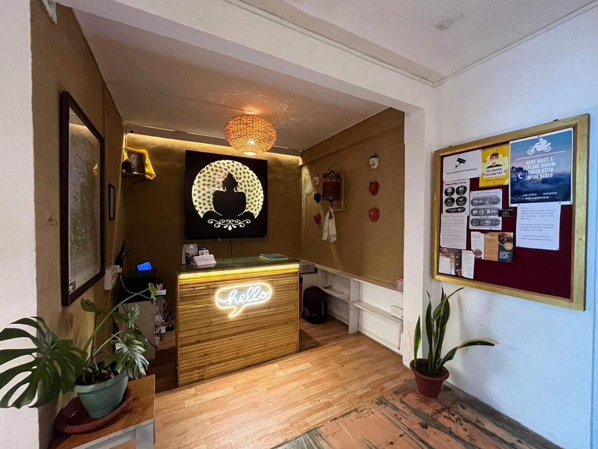 גנגטוק Mellow Fellow Hostel מראה חיצוני תמונה