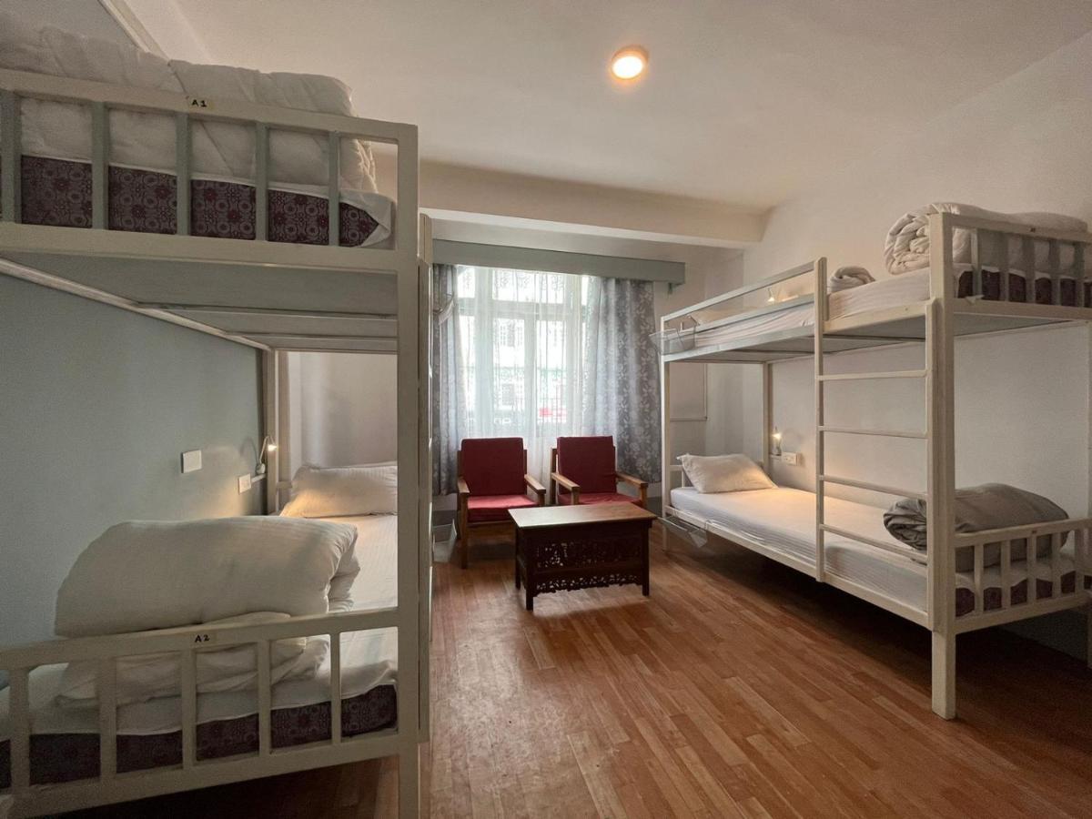 גנגטוק Mellow Fellow Hostel מראה חיצוני תמונה